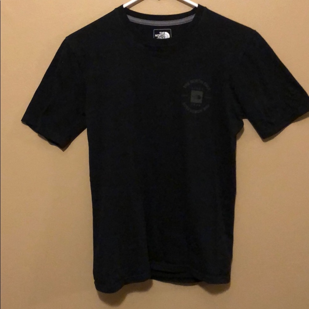 North Face T-shirt. Size xsmall.